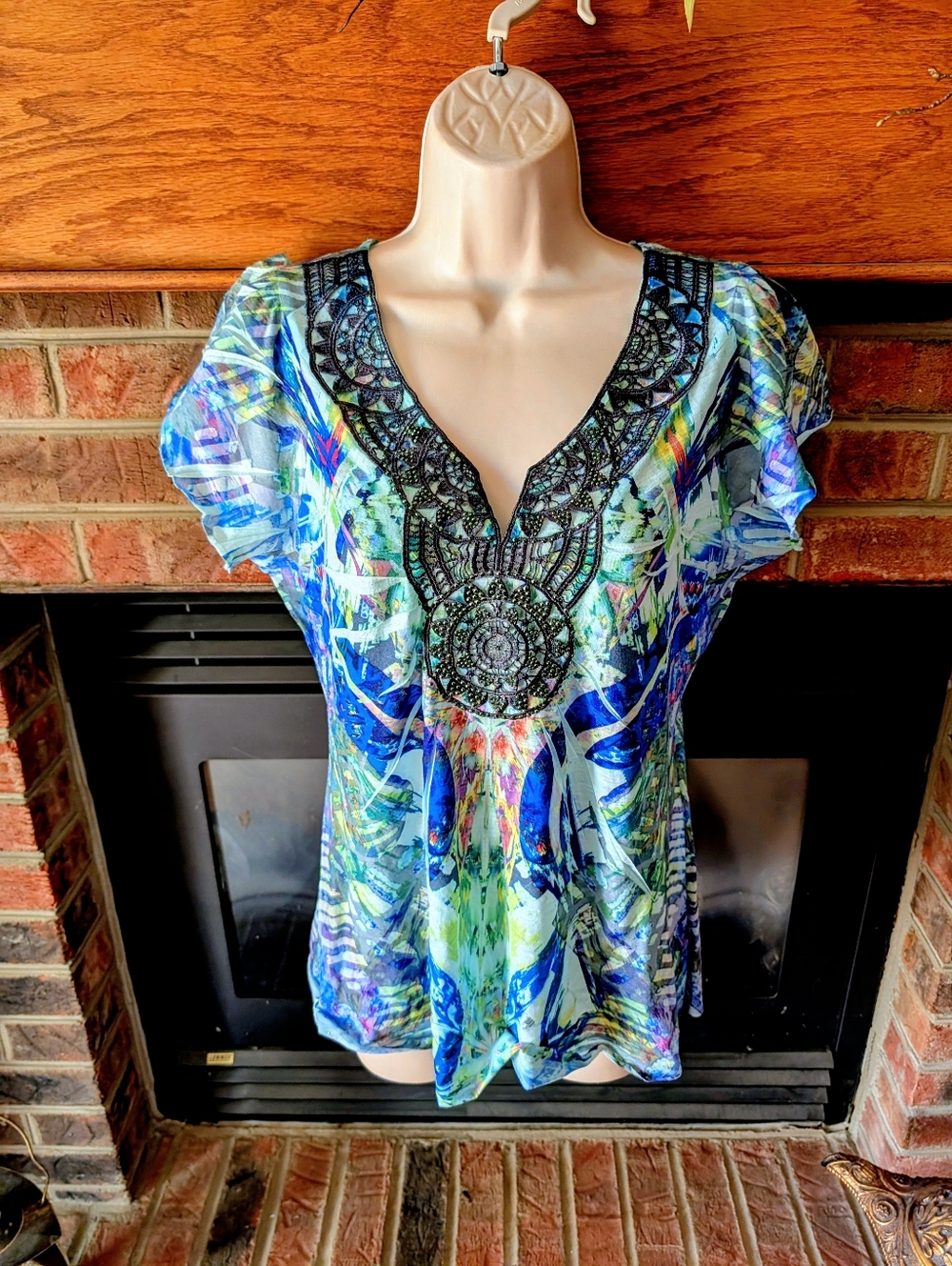 Apt 9 Embellished V-Neck Blue Multi Print Women's Top Size Large